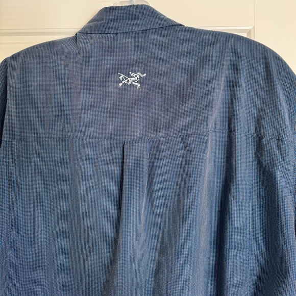 Arc'teryx Mens XL Button Front Shirt Short Sleeve Blue Micro Plaid Cotton Blend - Picture 8 of 9